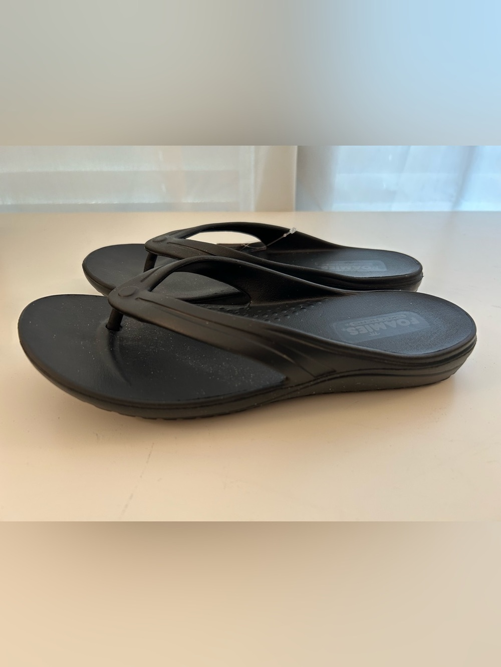 Women’s Skechers Foamies Black Flip Flip Sandals - Machine Washable - Picture 3 of 5